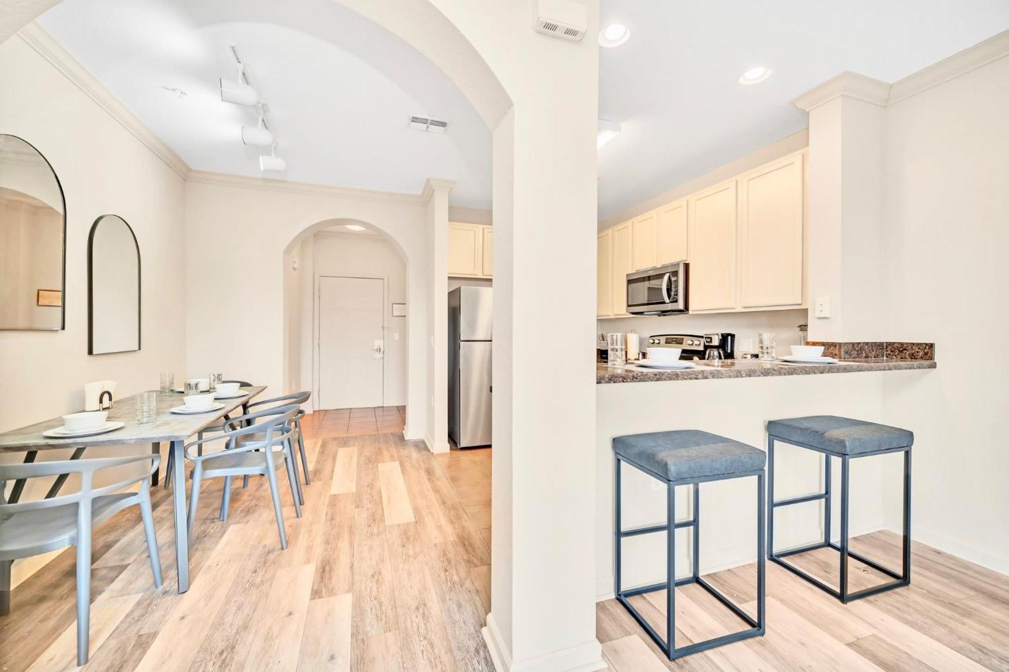 Bright Condo - 2Br With Pool & Hot Tub, Near Disney! Orlando Zewnętrze zdjęcie